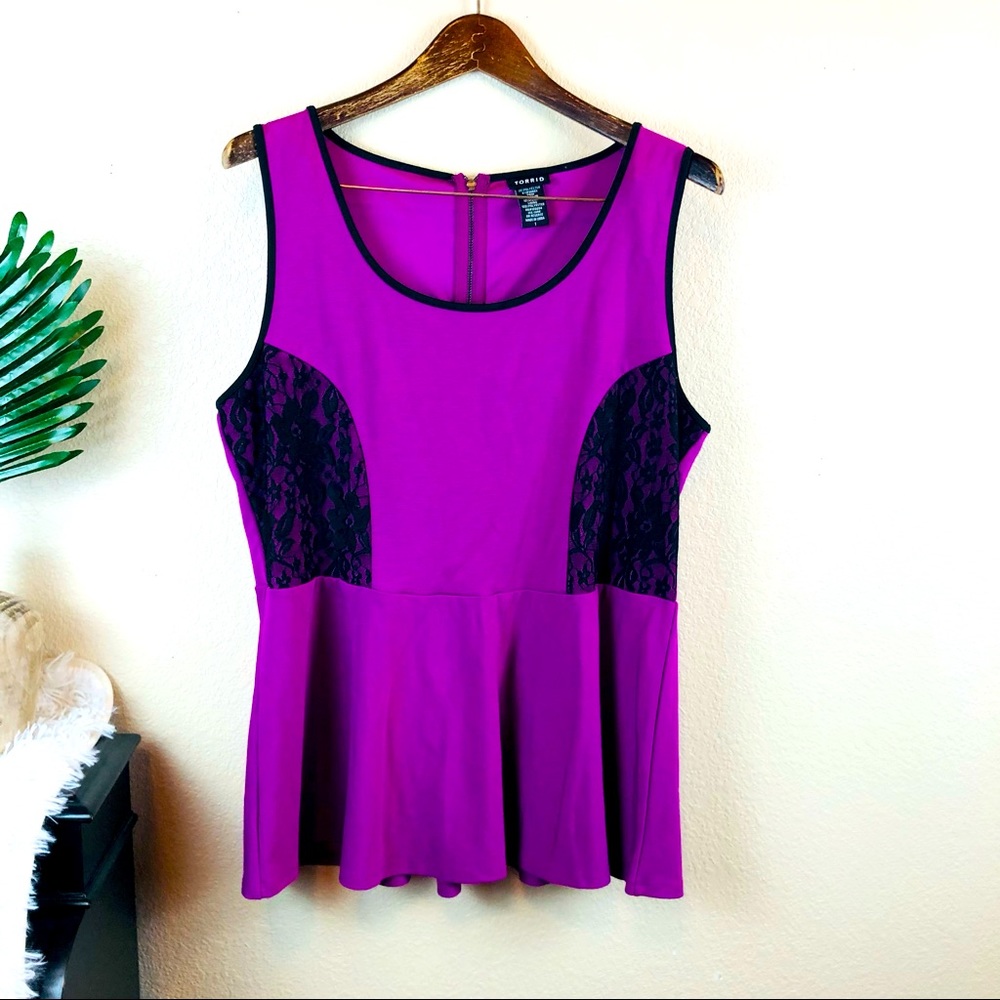 Purple Torrid Black Lace Sleeveless Blouse Top Sz 1 EUC